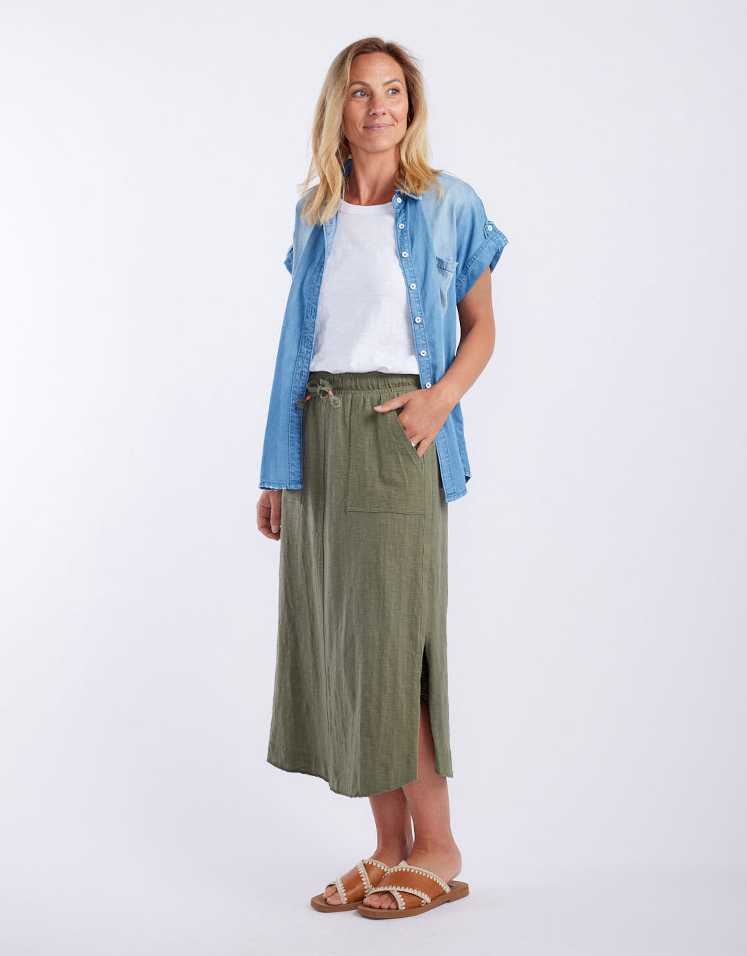 Amber Vintage Denim Short Sleeve Shirt - Chambray
