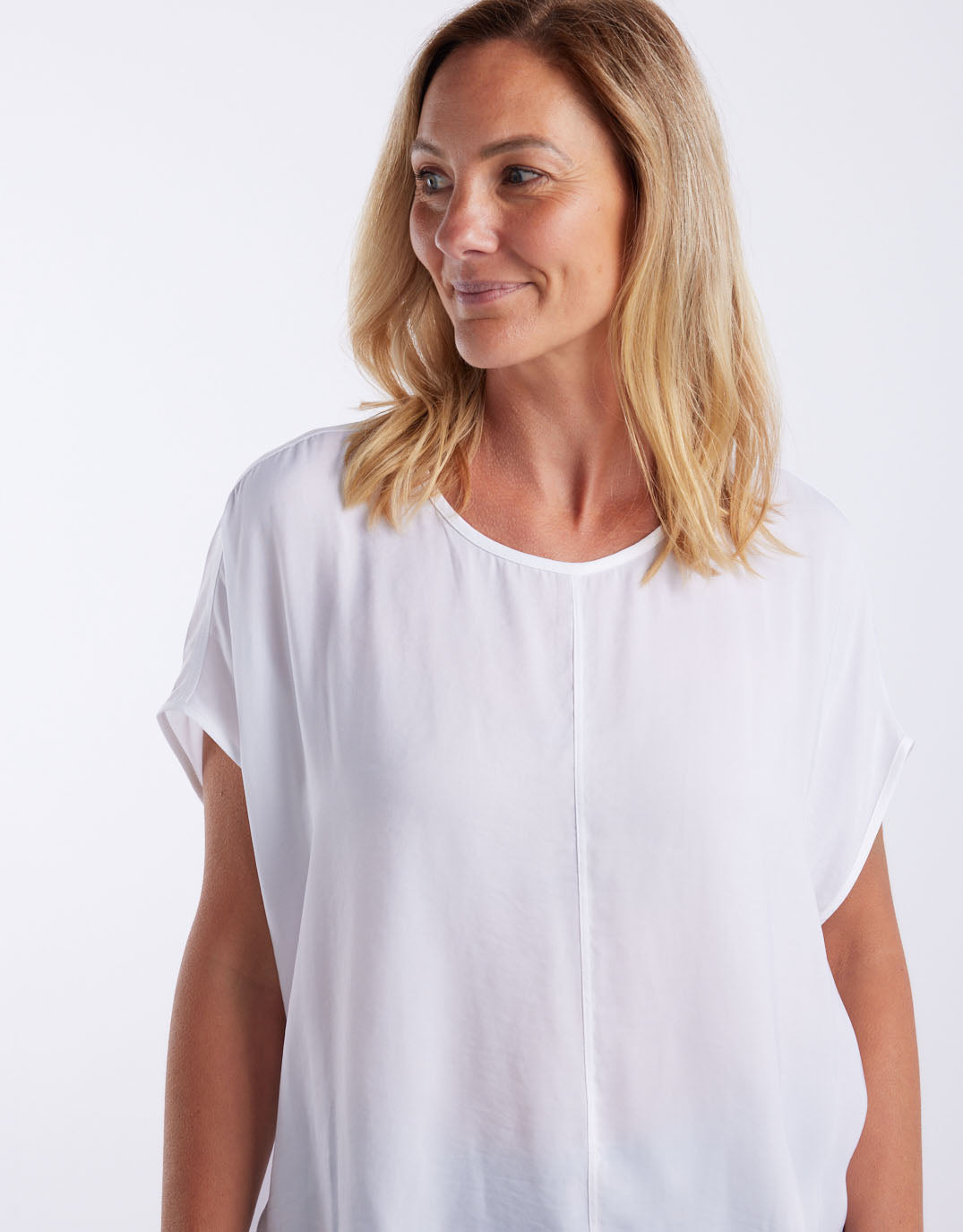 Effortless Camille Shell Top - White